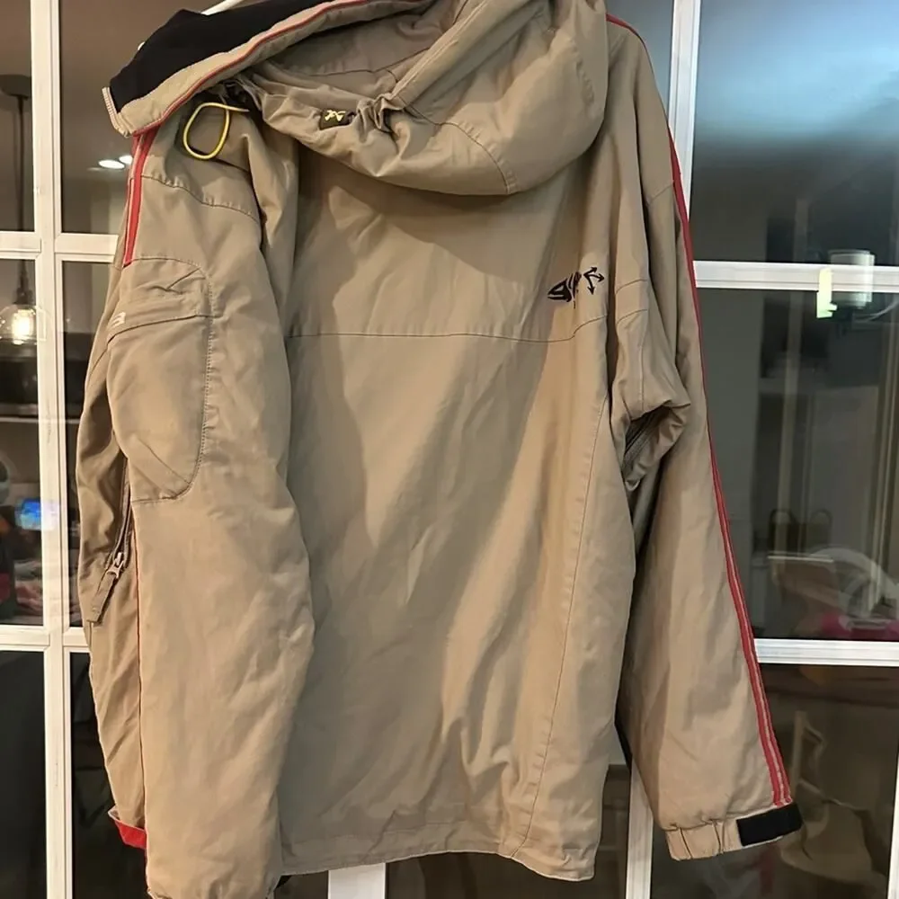Descente Ion Bodies XL Tan with red trim snowboarding Jacket